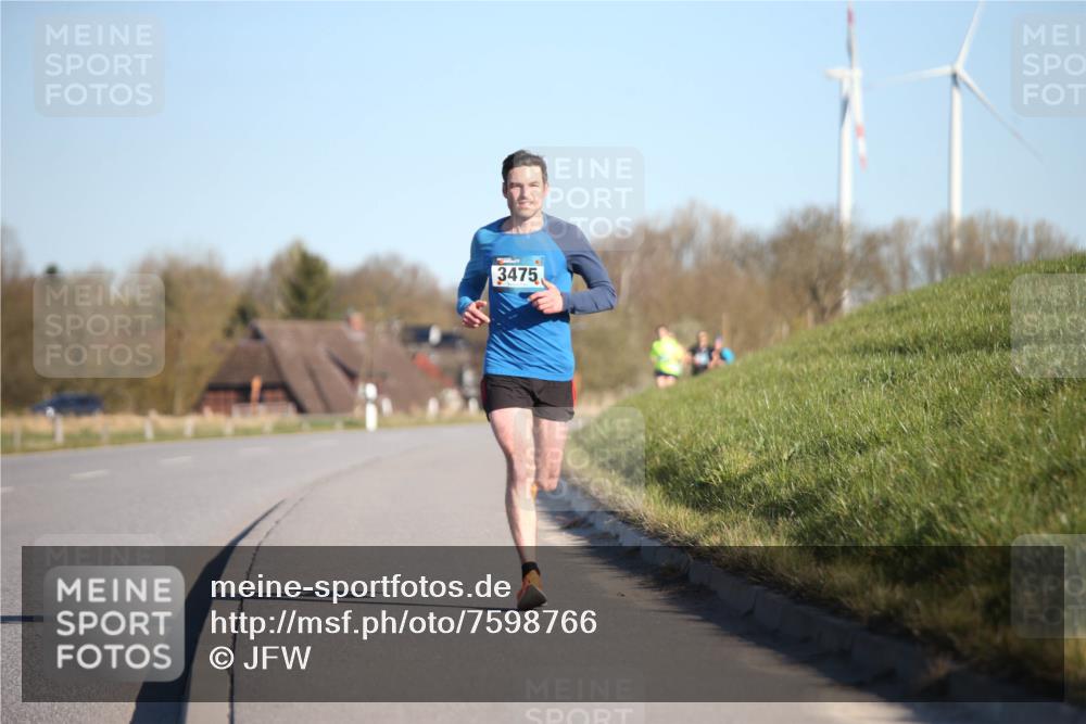 06.04.2025 - 44. Internationalen Wilhelmsburger Insellauf Jannik Wohlers http://msf.ph/oto/7598766 06.04.2025 09:17:57 Laufen 3475 meine-sportfotos.de