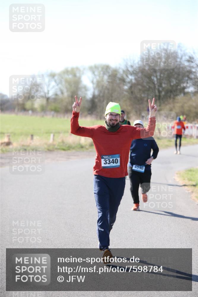 06.04.2025 - 44. Internationalen Wilhelmsburger Insellauf Jannik Wohlers http://msf.ph/oto/7598784 06.04.2025 10:38:48 Laufen 3340, 4540 meine-sportfotos.de