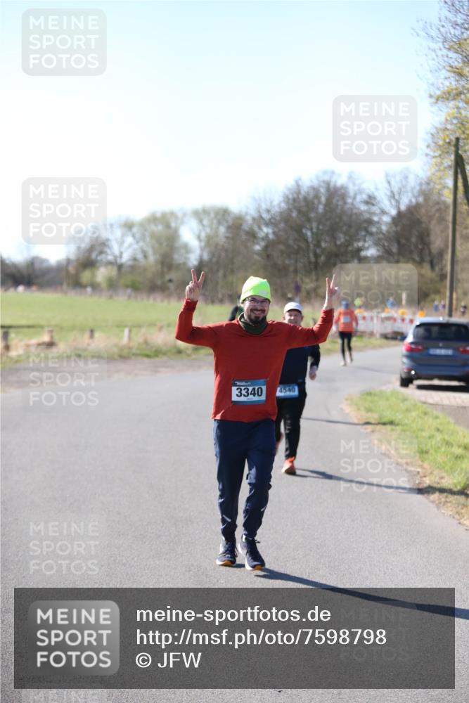 06.04.2025 - 44. Internationalen Wilhelmsburger Insellauf Jannik Wohlers http://msf.ph/oto/7598798 06.04.2025 10:38:48 Laufen 3340, 4540 meine-sportfotos.de
