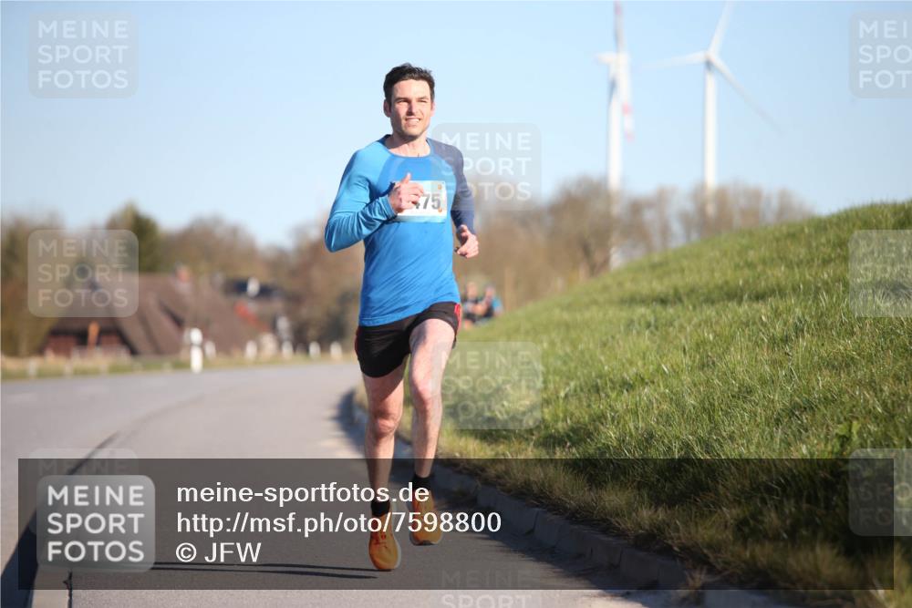 06.04.2025 - 44. Internationalen Wilhelmsburger Insellauf Jannik Wohlers http://msf.ph/oto/7598800 06.04.2025 09:17:58 Laufen 75 meine-sportfotos.de