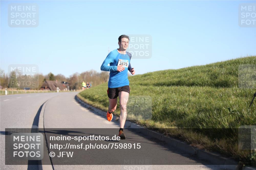 06.04.2025 - 44. Internationalen Wilhelmsburger Insellauf Jannik Wohlers http://msf.ph/oto/7598915 06.04.2025 09:17:59 Laufen 3475 meine-sportfotos.de