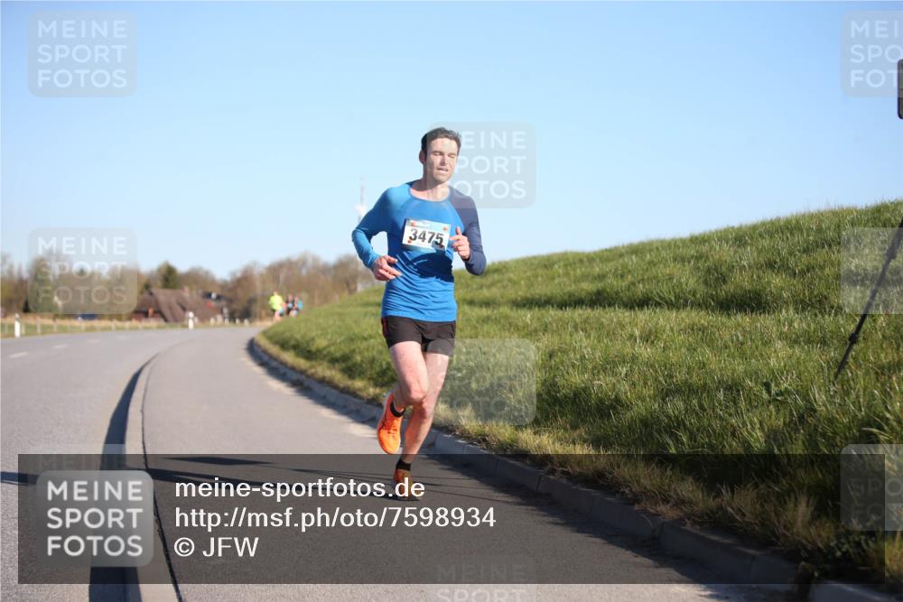 06.04.2025 - 44. Internationalen Wilhelmsburger Insellauf Jannik Wohlers http://msf.ph/oto/7598934 06.04.2025 09:17:59 Laufen 3475 meine-sportfotos.de