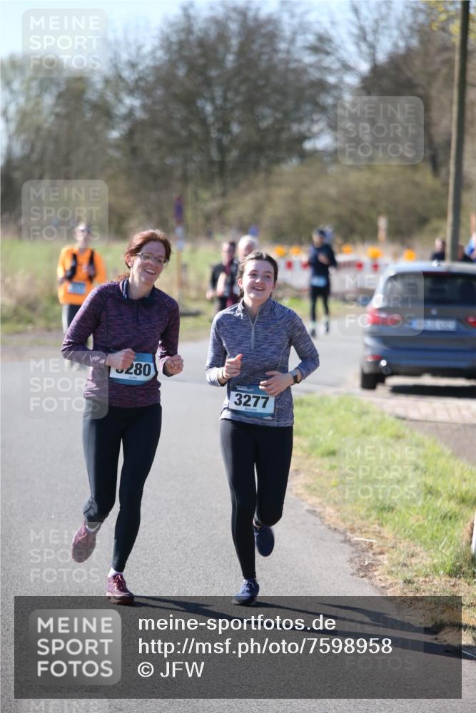 06.04.2025 - 44. Internationalen Wilhelmsburger Insellauf Jannik Wohlers http://msf.ph/oto/7598958 06.04.2025 10:39:23 Laufen 280, 3277 meine-sportfotos.de