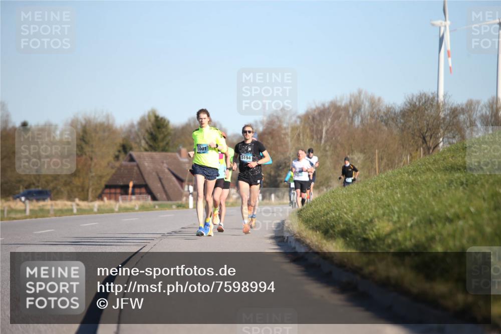 06.04.2025 - 44. Internationalen Wilhelmsburger Insellauf Jannik Wohlers http://msf.ph/oto/7598994 06.04.2025 09:18:11 Laufen 5001, 5194 meine-sportfotos.de