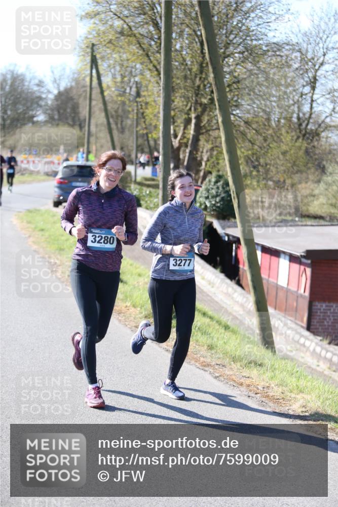 06.04.2025 - 44. Internationalen Wilhelmsburger Insellauf Jannik Wohlers http://msf.ph/oto/7599009 06.04.2025 10:39:26 Laufen 3280, 3277 meine-sportfotos.de