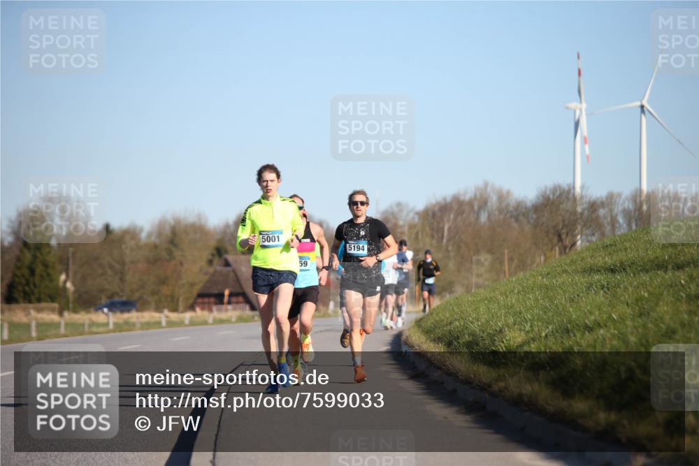 06.04.2025 - 44. Internationalen Wilhelmsburger Insellauf Jannik Wohlers http://msf.ph/oto/7599033 06.04.2025 09:18:14 Laufen 5001, 59, 5194 meine-sportfotos.de