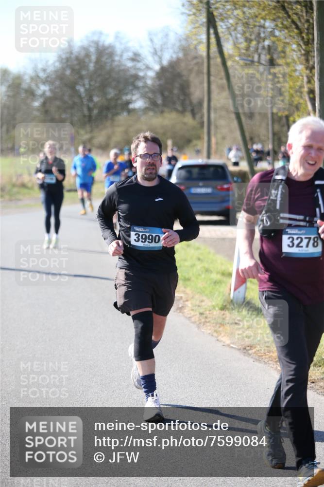 06.04.2025 - 44. Internationalen Wilhelmsburger Insellauf Jannik Wohlers http://msf.ph/oto/7599084 06.04.2025 10:39:36 Laufen 3990, 3278 meine-sportfotos.de