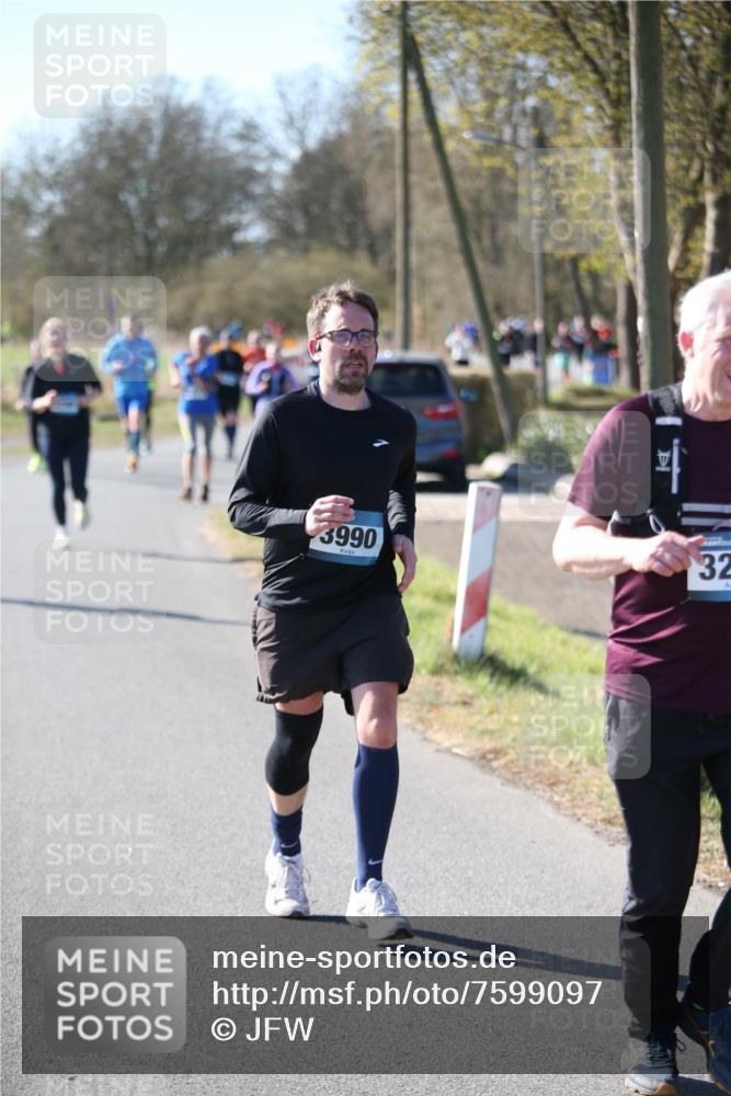 06.04.2025 - 44. Internationalen Wilhelmsburger Insellauf Jannik Wohlers http://msf.ph/oto/7599097 06.04.2025 10:39:37 Laufen 3990, 32 meine-sportfotos.de