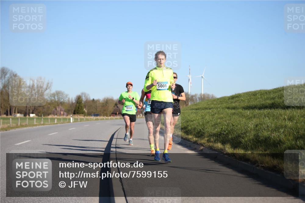 06.04.2025 - 44. Internationalen Wilhelmsburger Insellauf Jannik Wohlers http://msf.ph/oto/7599155 06.04.2025 09:18:18 Laufen 3184, 5001 meine-sportfotos.de