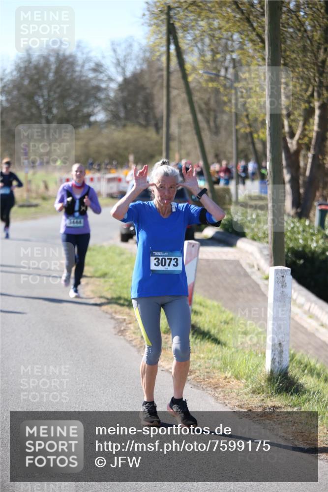 06.04.2025 - 44. Internationalen Wilhelmsburger Insellauf Jannik Wohlers http://msf.ph/oto/7599175 06.04.2025 10:39:45 Laufen 3073 meine-sportfotos.de