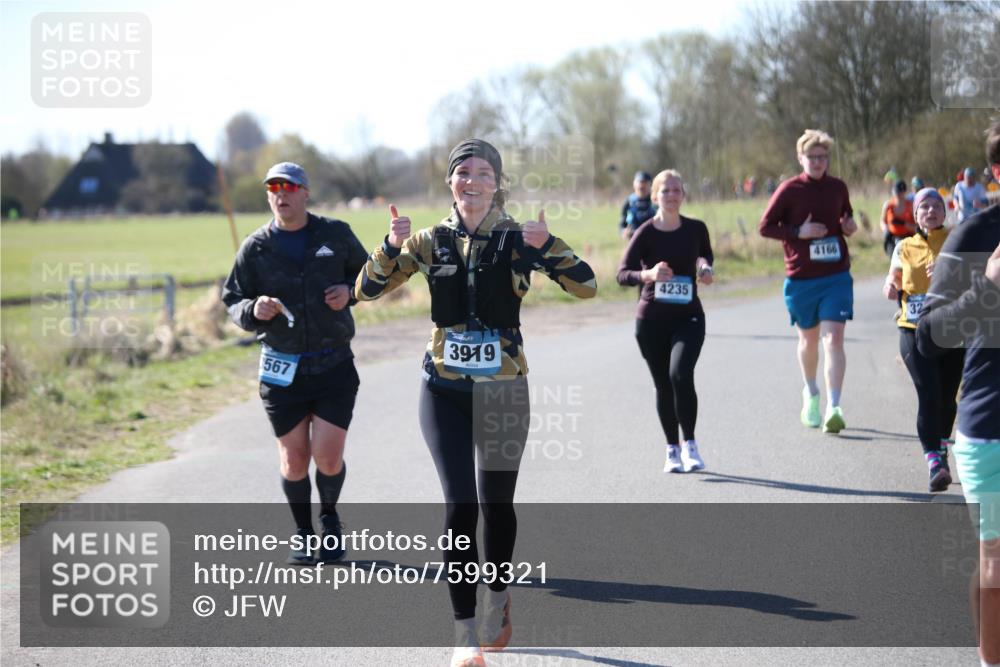 06.04.2025 - 44. Internationalen Wilhelmsburger Insellauf Jannik Wohlers http://msf.ph/oto/7599321 06.04.2025 10:40:11 Laufen 567, 3919, 4235, 4166 meine-sportfotos.de