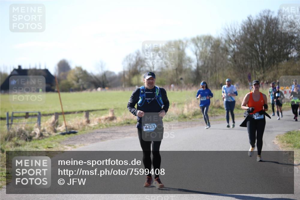 06.04.2025 - 44. Internationalen Wilhelmsburger Insellauf Jannik Wohlers http://msf.ph/oto/7599408 06.04.2025 10:40:18 Laufen 4433, 3421 meine-sportfotos.de