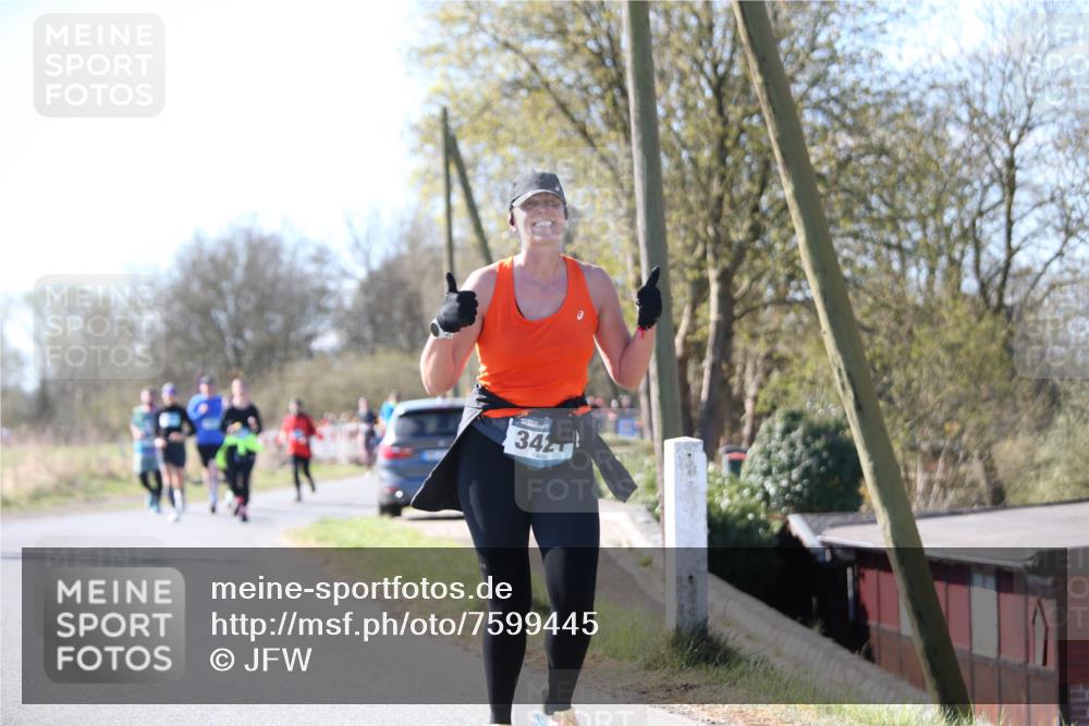 06.04.2025 - 44. Internationalen Wilhelmsburger Insellauf Jannik Wohlers http://msf.ph/oto/7599445 06.04.2025 10:40:23 Laufen 342 meine-sportfotos.de