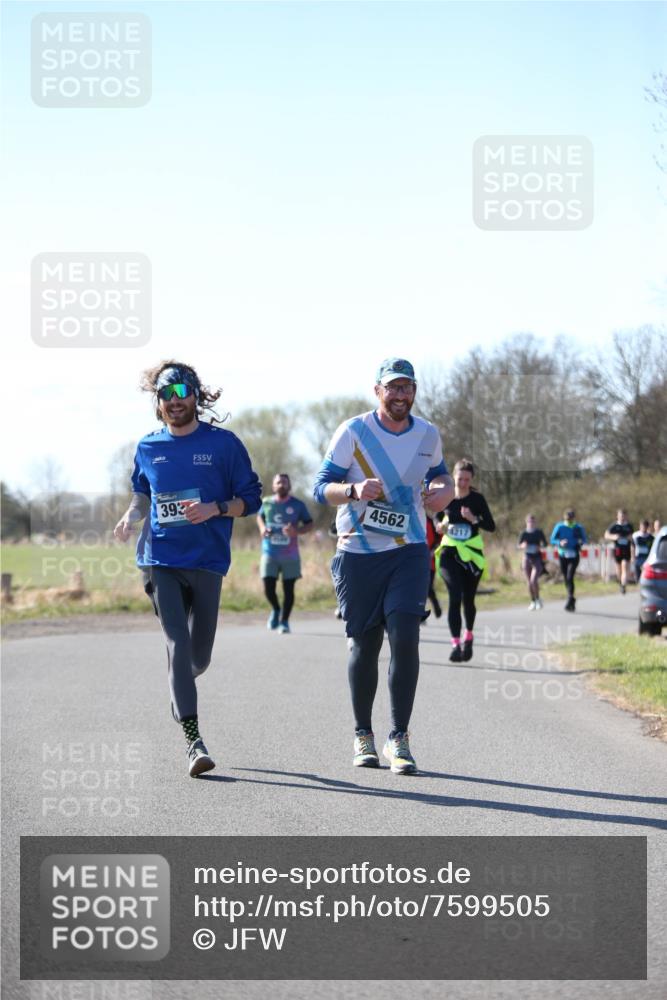 06.04.2025 - 44. Internationalen Wilhelmsburger Insellauf Jannik Wohlers http://msf.ph/oto/7599505 06.04.2025 10:40:28 Laufen 393, 4562, 4217 meine-sportfotos.de