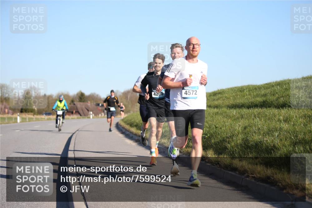 06.04.2025 - 44. Internationalen Wilhelmsburger Insellauf Jannik Wohlers http://msf.ph/oto/7599524 06.04.2025 09:18:26 Laufen 4205, 4572 meine-sportfotos.de