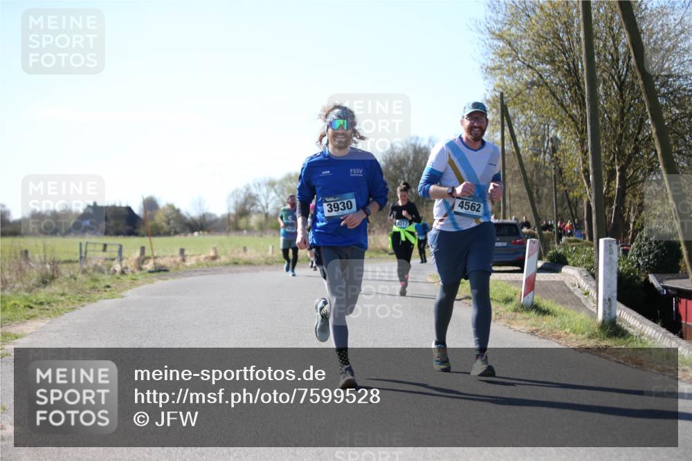 06.04.2025 - 44. Internationalen Wilhelmsburger Insellauf Jannik Wohlers http://msf.ph/oto/7599528 06.04.2025 10:40:29 Laufen 3930, 4217, 4562 meine-sportfotos.de
