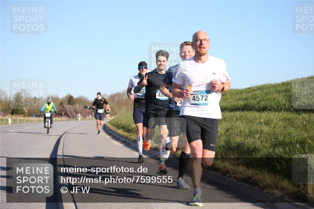 06.04.2025 - 44. Internationalen Wilhelmsburger Insellauf Jannik Wohlers http://msf.ph/oto/7599555 06.04.2025 09:18:27 Laufen 052, 42, 4572 meine-sportfotos.de