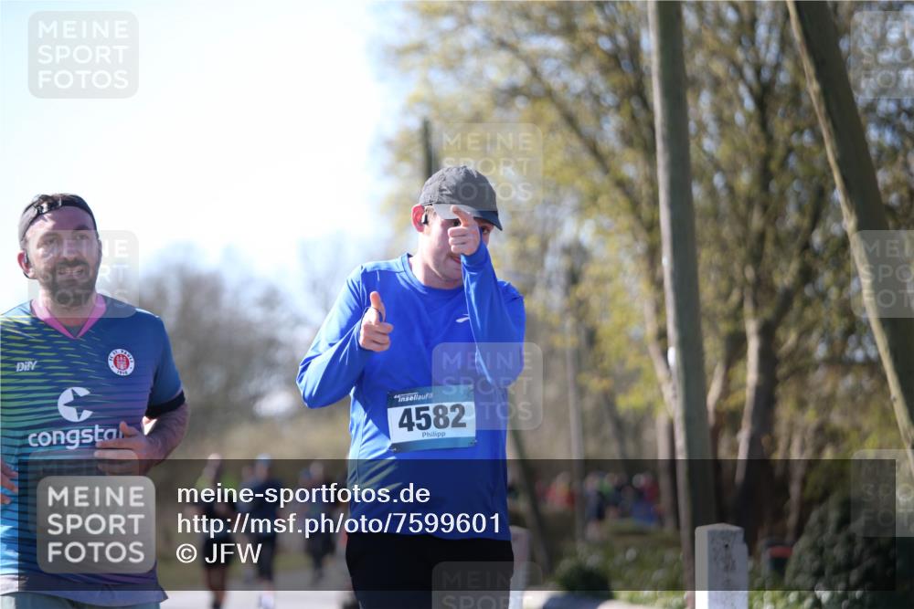 06.04.2025 - 44. Internationalen Wilhelmsburger Insellauf Jannik Wohlers http://msf.ph/oto/7599601 06.04.2025 10:40:37 Laufen 4582, 4580 meine-sportfotos.de