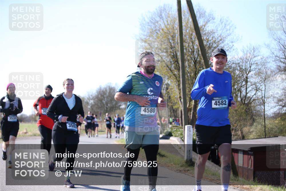 06.04.2025 - 44. Internationalen Wilhelmsburger Insellauf Jannik Wohlers http://msf.ph/oto/7599625 06.04.2025 10:40:38 Laufen 30, 3533, 3500, 4582, 4580 meine-sportfotos.de