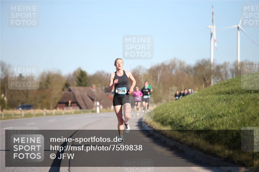 06.04.2025 - 44. Internationalen Wilhelmsburger Insellauf Jannik Wohlers http://msf.ph/oto/7599838 06.04.2025 09:18:39 Laufen 3776 meine-sportfotos.de