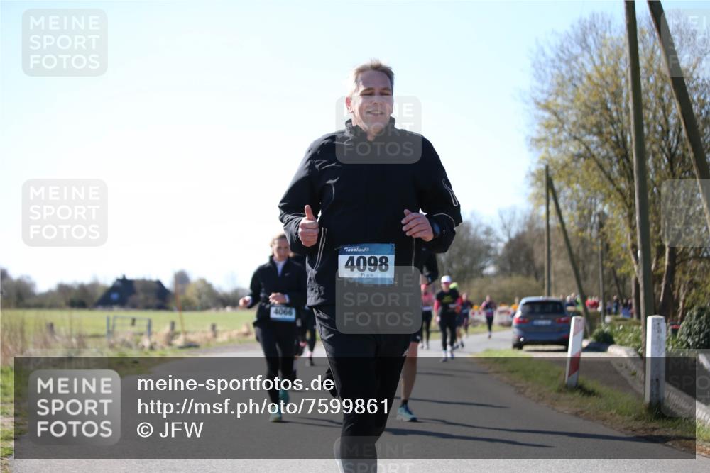06.04.2025 - 44. Internationalen Wilhelmsburger Insellauf Jannik Wohlers http://msf.ph/oto/7599861 06.04.2025 10:40:57 Laufen 4066, 4098 meine-sportfotos.de