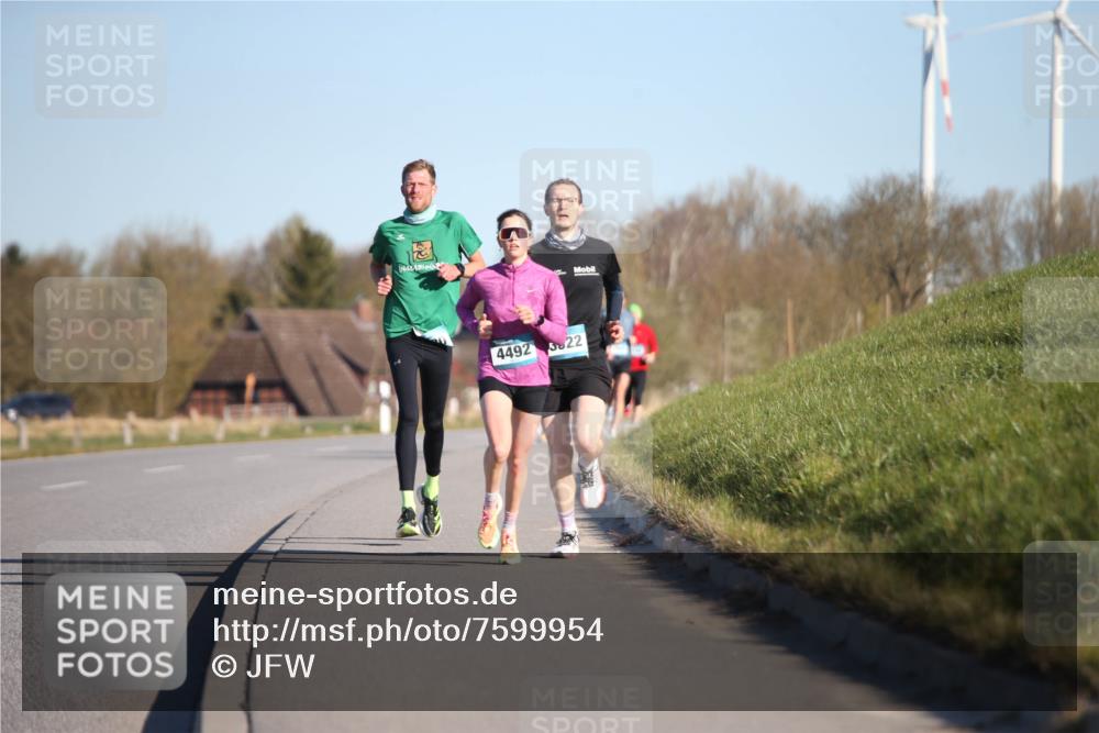 06.04.2025 - 44. Internationalen Wilhelmsburger Insellauf Jannik Wohlers http://msf.ph/oto/7599954 06.04.2025 09:18:49 Laufen 4492, 5822 meine-sportfotos.de