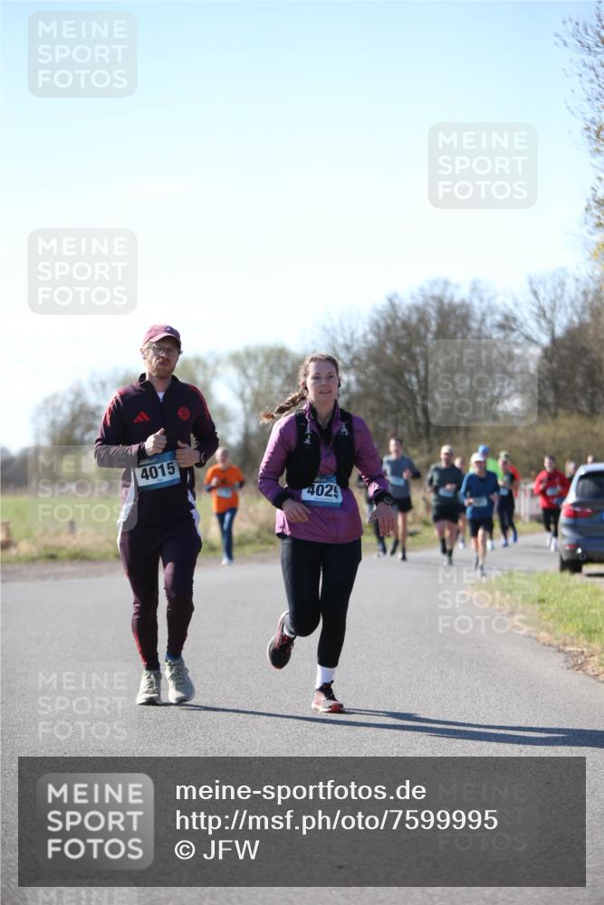 06.04.2025 - 44. Internationalen Wilhelmsburger Insellauf Jannik Wohlers http://msf.ph/oto/7599995 06.04.2025 10:41:12 Laufen 4015, 4029 meine-sportfotos.de