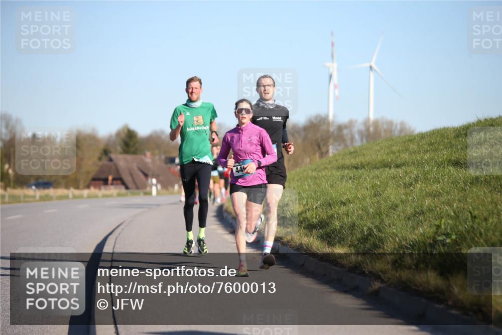 06.04.2025 - 44. Internationalen Wilhelmsburger Insellauf Jannik Wohlers http://msf.ph/oto/7600013 06.04.2025 09:18:52 Laufen  meine-sportfotos.de