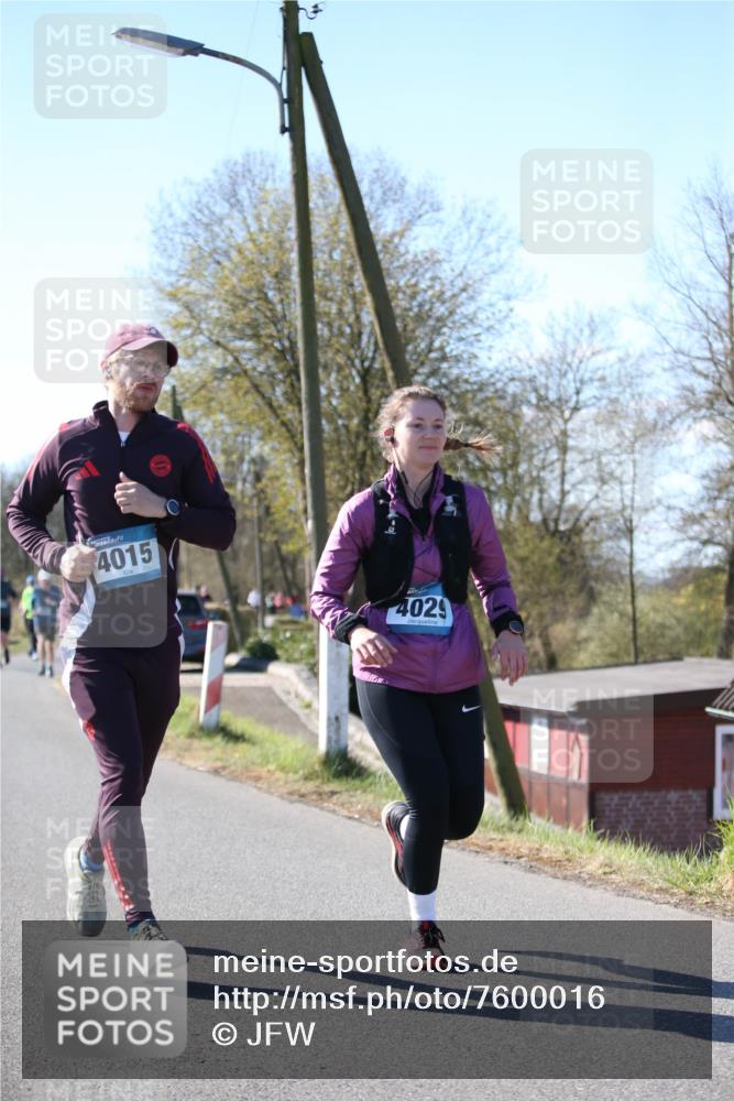 06.04.2025 - 44. Internationalen Wilhelmsburger Insellauf Jannik Wohlers http://msf.ph/oto/7600016 06.04.2025 10:41:14 Laufen 4015, 4029 meine-sportfotos.de