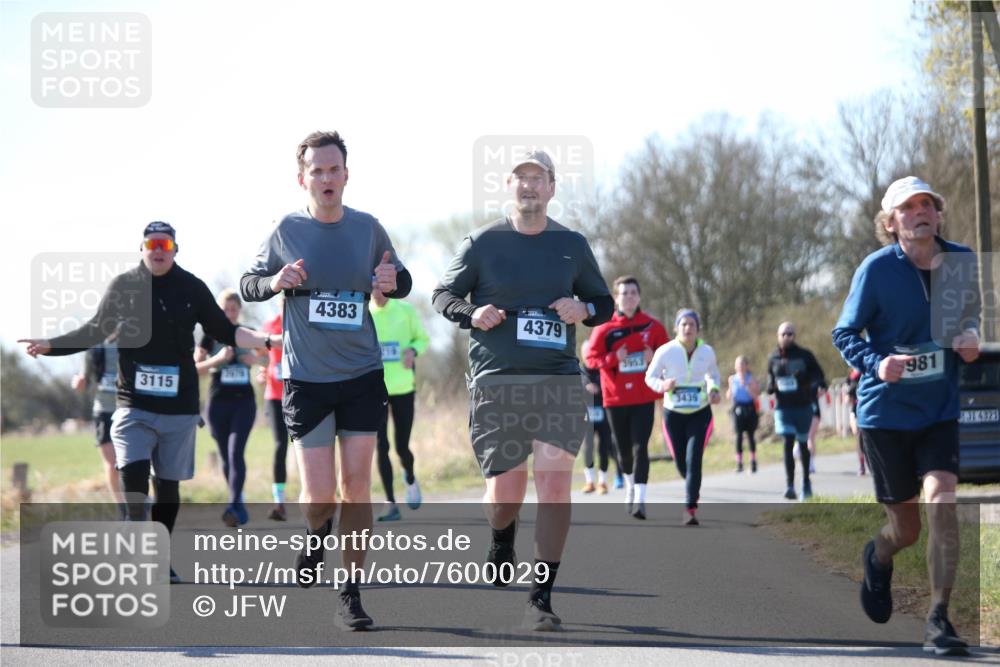 06.04.2025 - 44. Internationalen Wilhelmsburger Insellauf Jannik Wohlers http://msf.ph/oto/7600029 06.04.2025 10:41:23 Laufen 3115, 1979, 4383, 214, 4379, 3953, 3439, 981, 31, 4821 meine-sportfotos.de