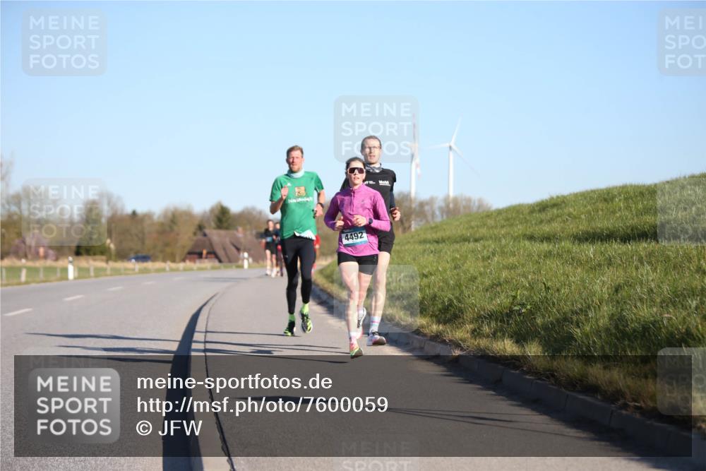 06.04.2025 - 44. Internationalen Wilhelmsburger Insellauf Jannik Wohlers http://msf.ph/oto/7600059 06.04.2025 09:18:52 Laufen 4492 meine-sportfotos.de