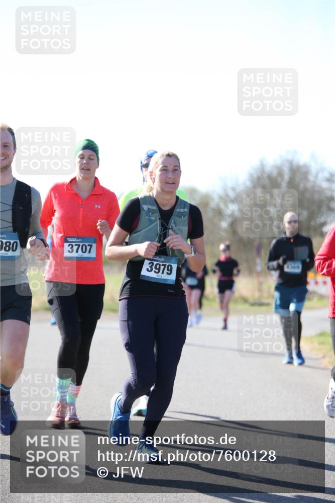 06.04.2025 - 44. Internationalen Wilhelmsburger Insellauf Jannik Wohlers http://msf.ph/oto/7600128 06.04.2025 10:41:30 Laufen 980, 3707, 3979 meine-sportfotos.de