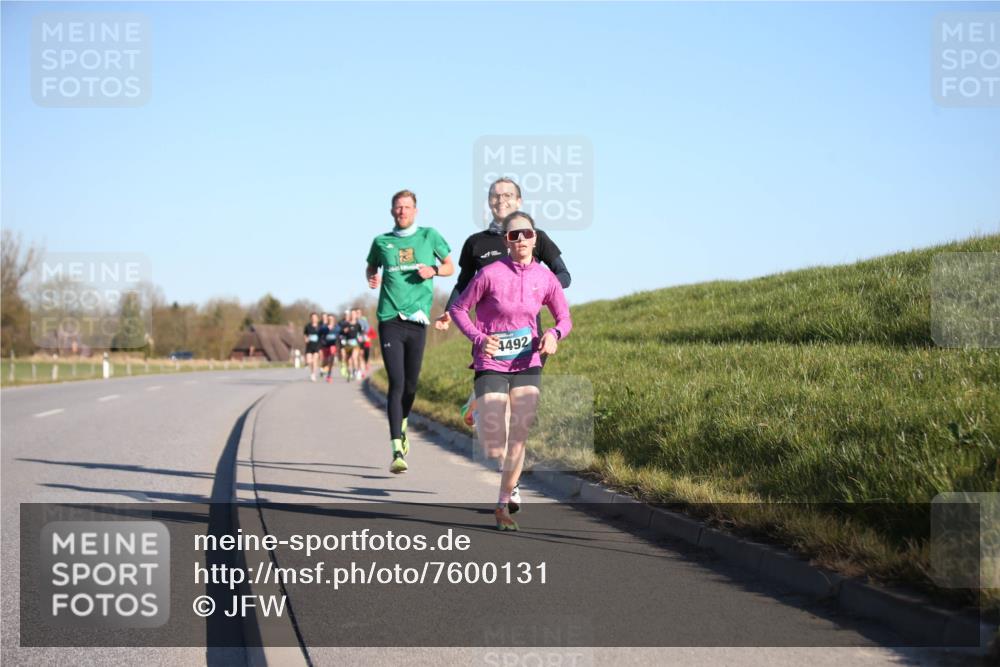 06.04.2025 - 44. Internationalen Wilhelmsburger Insellauf Jannik Wohlers http://msf.ph/oto/7600131 06.04.2025 09:18:53 Laufen 4492 meine-sportfotos.de