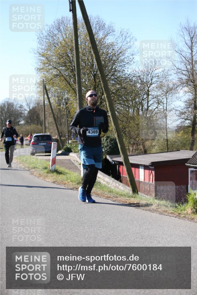 06.04.2025 - 44. Internationalen Wilhelmsburger Insellauf Jannik Wohlers http://msf.ph/oto/7600184 06.04.2025 10:41:35 Laufen 4369 meine-sportfotos.de