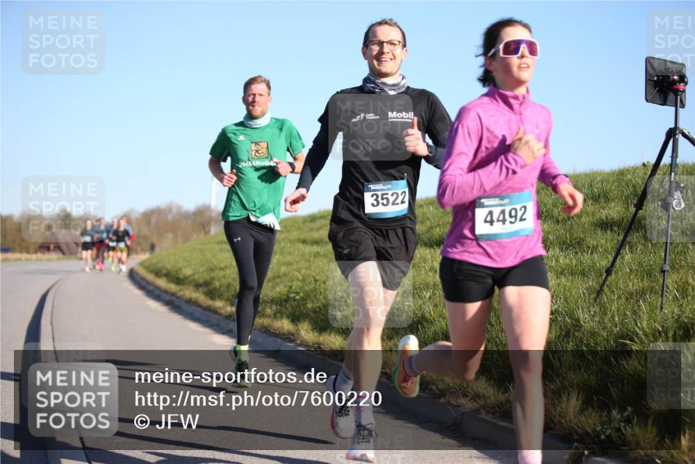 06.04.2025 - 44. Internationalen Wilhelmsburger Insellauf Jannik Wohlers http://msf.ph/oto/7600220 06.04.2025 09:18:55 Laufen 3522, 4492 meine-sportfotos.de