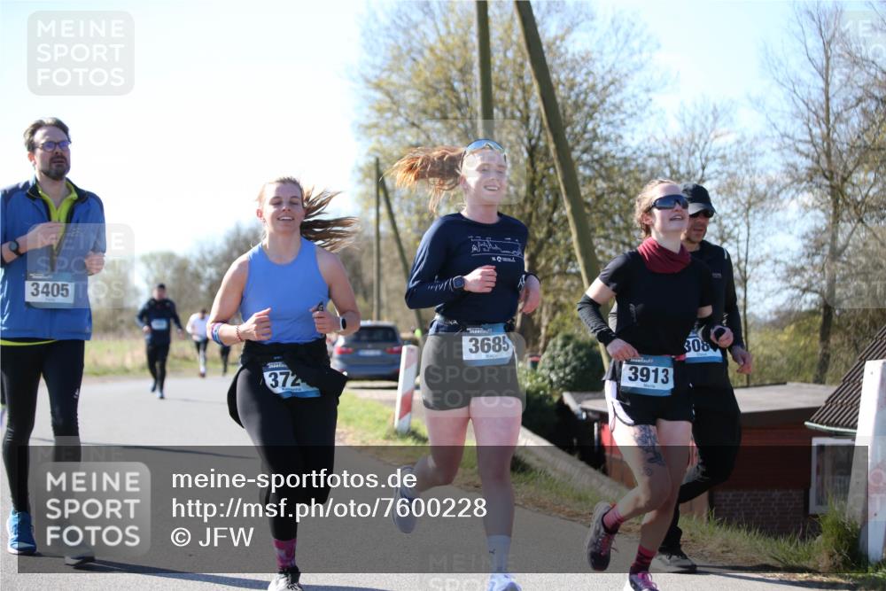 06.04.2025 - 44. Internationalen Wilhelmsburger Insellauf Jannik Wohlers http://msf.ph/oto/7600228 06.04.2025 10:41:40 Laufen 3405, 372, 16, 3685, 3913, 308 meine-sportfotos.de