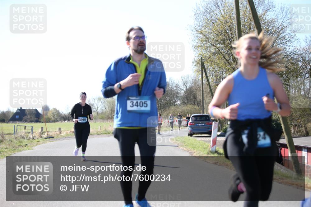 06.04.2025 - 44. Internationalen Wilhelmsburger Insellauf Jannik Wohlers http://msf.ph/oto/7600234 06.04.2025 10:41:40 Laufen 3998, 3405, 31, 4323, 24 meine-sportfotos.de