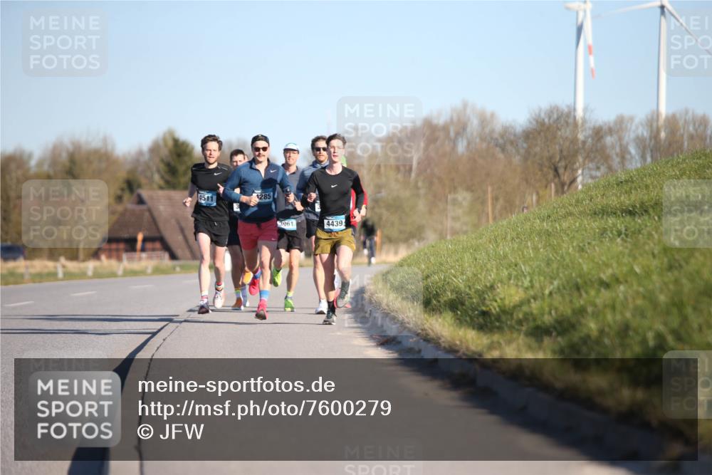 06.04.2025 - 44. Internationalen Wilhelmsburger Insellauf Jannik Wohlers http://msf.ph/oto/7600279 06.04.2025 09:18:57 Laufen 4511, 1285, 3961, 44395 meine-sportfotos.de