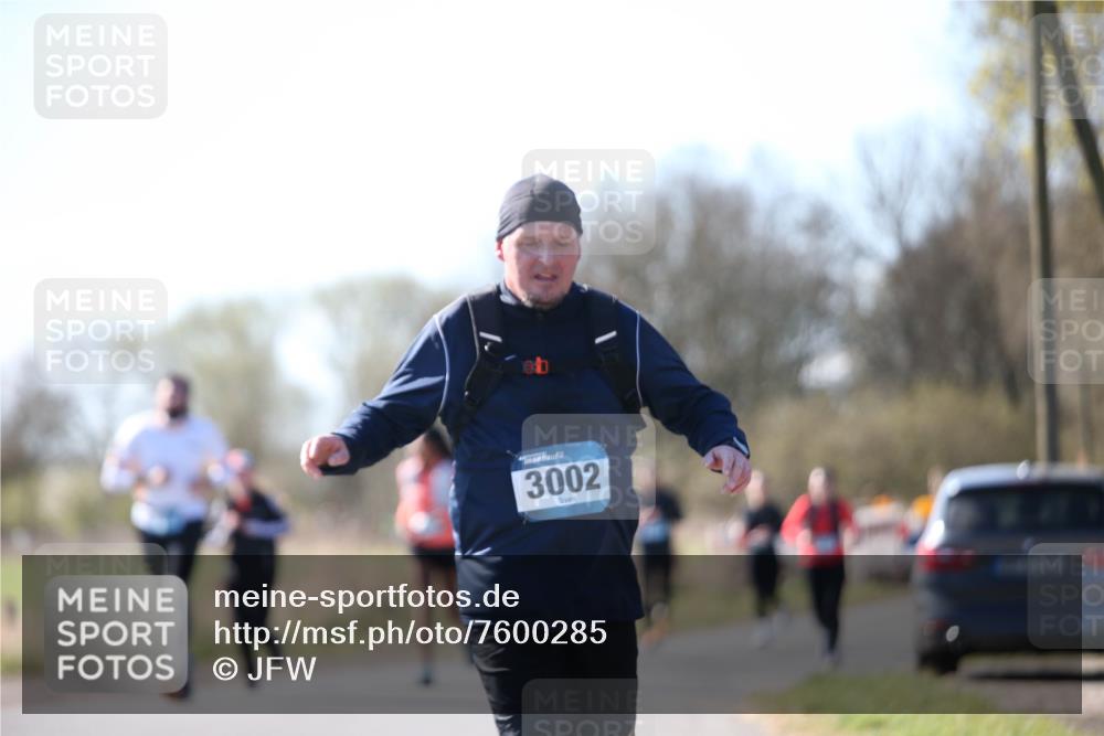 06.04.2025 - 44. Internationalen Wilhelmsburger Insellauf Jannik Wohlers http://msf.ph/oto/7600285 06.04.2025 10:41:45 Laufen 3002 meine-sportfotos.de