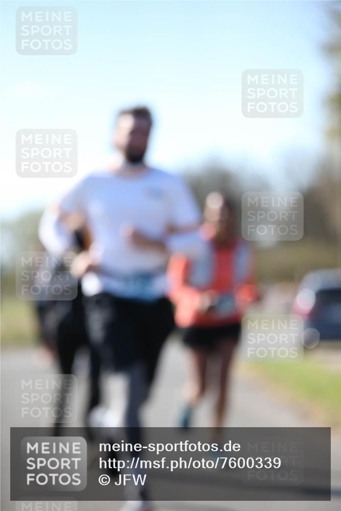 06.04.2025 - 44. Internationalen Wilhelmsburger Insellauf Jannik Wohlers http://msf.ph/oto/7600339 06.04.2025 10:41:53 Laufen  meine-sportfotos.de