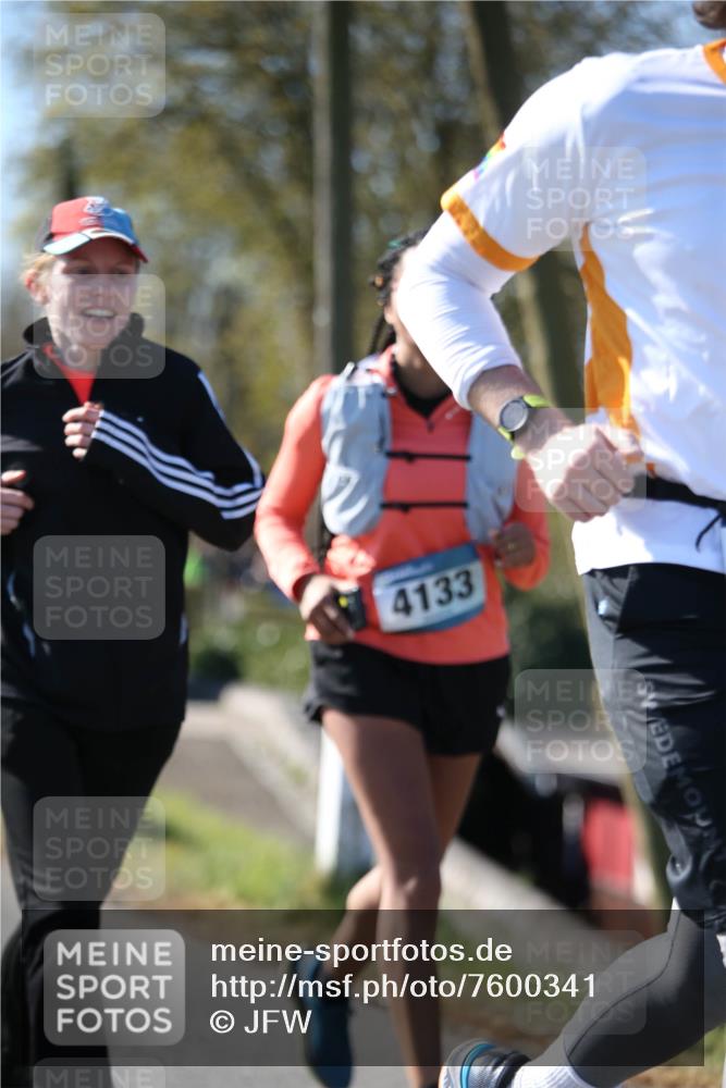 06.04.2025 - 44. Internationalen Wilhelmsburger Insellauf Jannik Wohlers http://msf.ph/oto/7600341 06.04.2025 10:41:55 Laufen 4133 meine-sportfotos.de