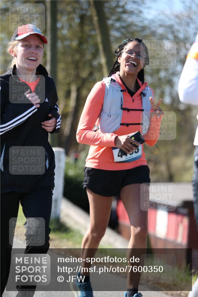 06.04.2025 - 44. Internationalen Wilhelmsburger Insellauf Jannik Wohlers http://msf.ph/oto/7600350 06.04.2025 10:41:55 Laufen 4 meine-sportfotos.de