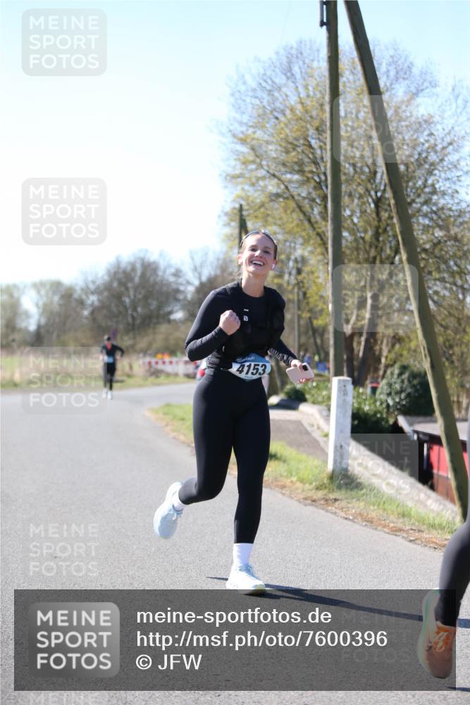 06.04.2025 - 44. Internationalen Wilhelmsburger Insellauf Jannik Wohlers http://msf.ph/oto/7600396 06.04.2025 10:42:02 Laufen 4153 meine-sportfotos.de