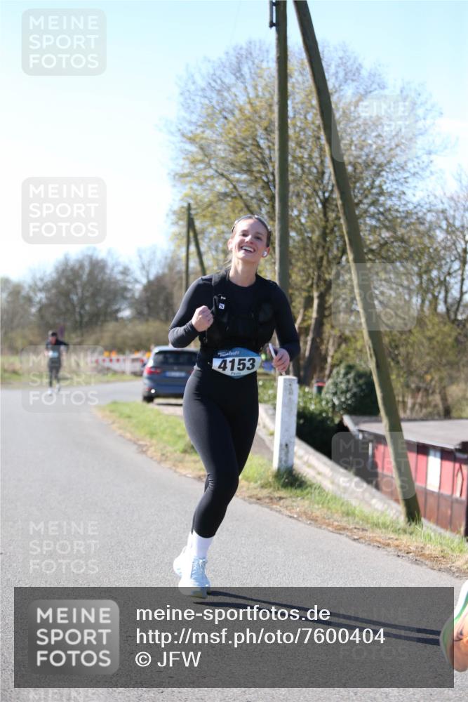06.04.2025 - 44. Internationalen Wilhelmsburger Insellauf Jannik Wohlers http://msf.ph/oto/7600404 06.04.2025 10:42:02 Laufen 4153 meine-sportfotos.de