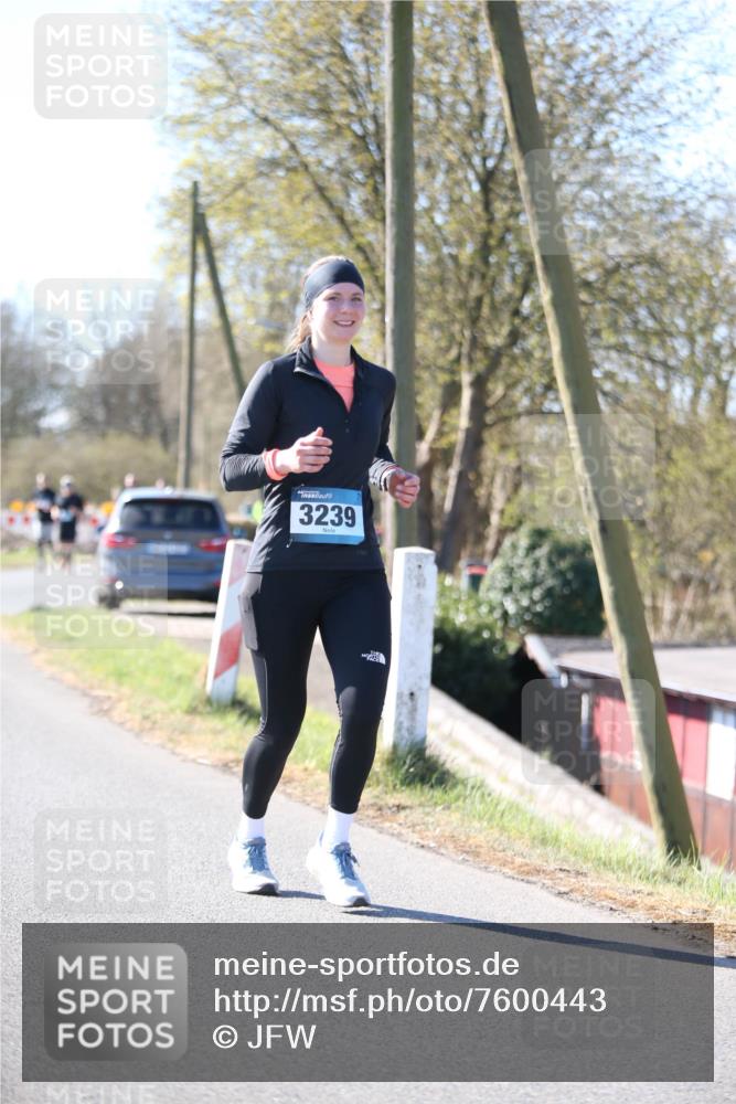 06.04.2025 - 44. Internationalen Wilhelmsburger Insellauf Jannik Wohlers http://msf.ph/oto/7600443 06.04.2025 10:42:14 Laufen 3239 meine-sportfotos.de