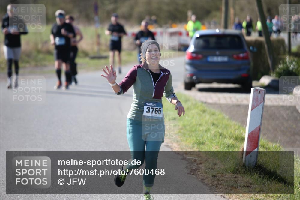 06.04.2025 - 44. Internationalen Wilhelmsburger Insellauf Jannik Wohlers http://msf.ph/oto/7600468 06.04.2025 10:42:23 Laufen 3765 meine-sportfotos.de