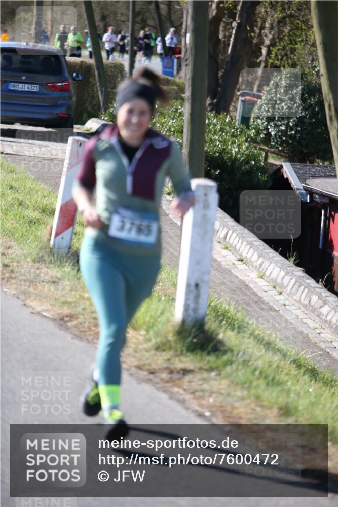 06.04.2025 - 44. Internationalen Wilhelmsburger Insellauf Jannik Wohlers http://msf.ph/oto/7600472 06.04.2025 10:42:24 Laufen 31, 4321, 3765 meine-sportfotos.de