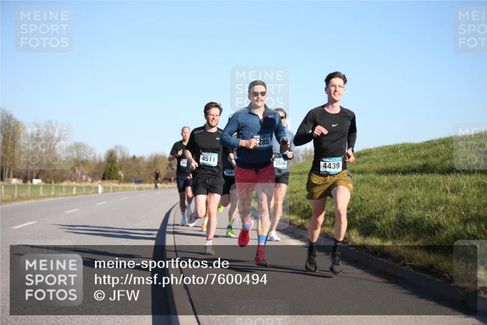 06.04.2025 - 44. Internationalen Wilhelmsburger Insellauf Jannik Wohlers http://msf.ph/oto/7600494 06.04.2025 09:19:03 Laufen 4511, 3961, 285, 3566, 4439 meine-sportfotos.de