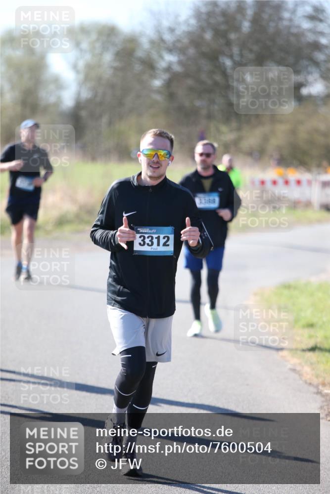 06.04.2025 - 44. Internationalen Wilhelmsburger Insellauf Jannik Wohlers http://msf.ph/oto/7600504 06.04.2025 10:42:31 Laufen 3312 meine-sportfotos.de