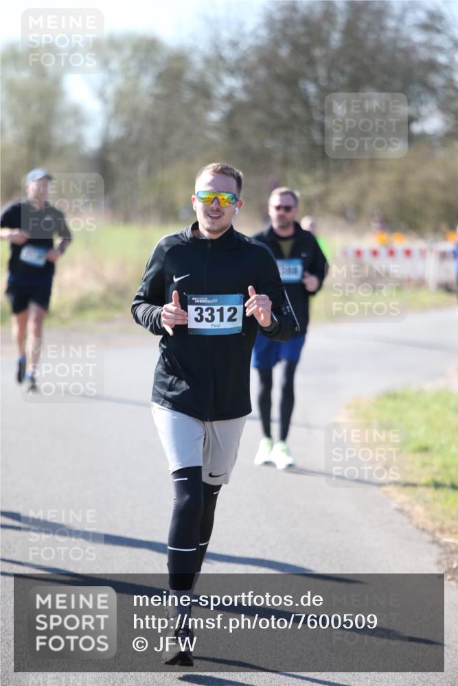 06.04.2025 - 44. Internationalen Wilhelmsburger Insellauf Jannik Wohlers http://msf.ph/oto/7600509 06.04.2025 10:42:31 Laufen 3312 meine-sportfotos.de